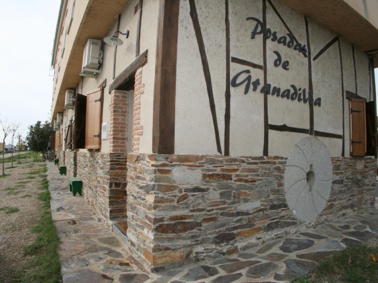 Apartamentos Posadas De Granadilla ซาร์ซาเดกรานาดิยา ภายนอก รูปภาพ